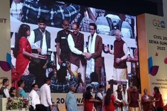 स्वास्थ्य का भविष्य : भारतीय वैज्ञानिक प्राचीन चिकित्सा पद्धति, चेतना-विज्ञान और जीवनशैली आधारित स्वास्थ्य मॉडल पर डॉ. अम्बर पारे का दृष्टिकोण